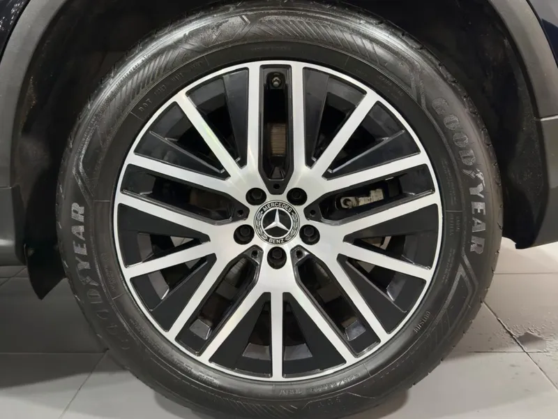 Mercedes-Benz GLC 300 d 4Matic - foto 8