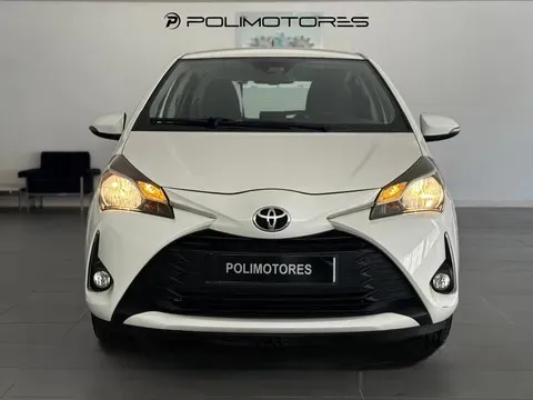 Toyota Yaris 1.5 VVT-i Exclusive+Pack Luxury - foto 2