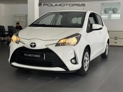 Toyota Yaris 1.5 VVT-i Exclusive+Pack Luxury - foto 3