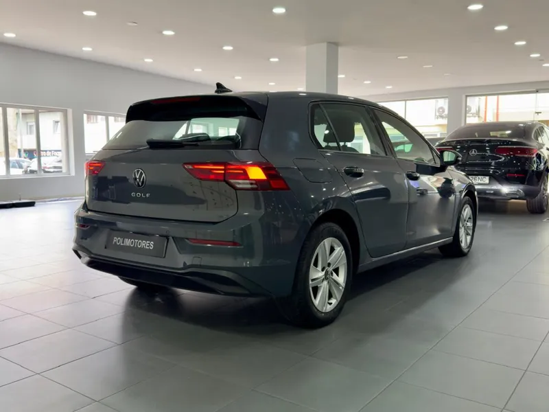 VW  2.0 TDI Conceptline - foto 5