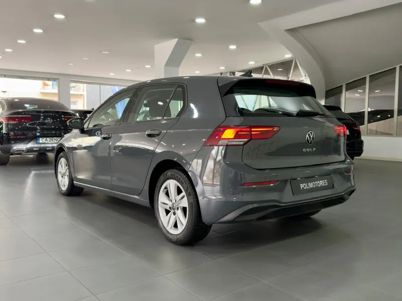 VW  2.0 TDI Conceptline - foto 7