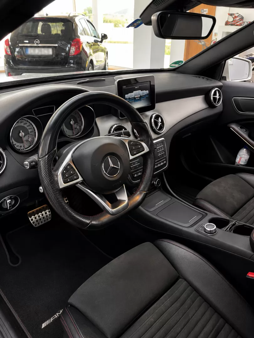 Mercedes-Benz GLA 220 4 matic - foto 6