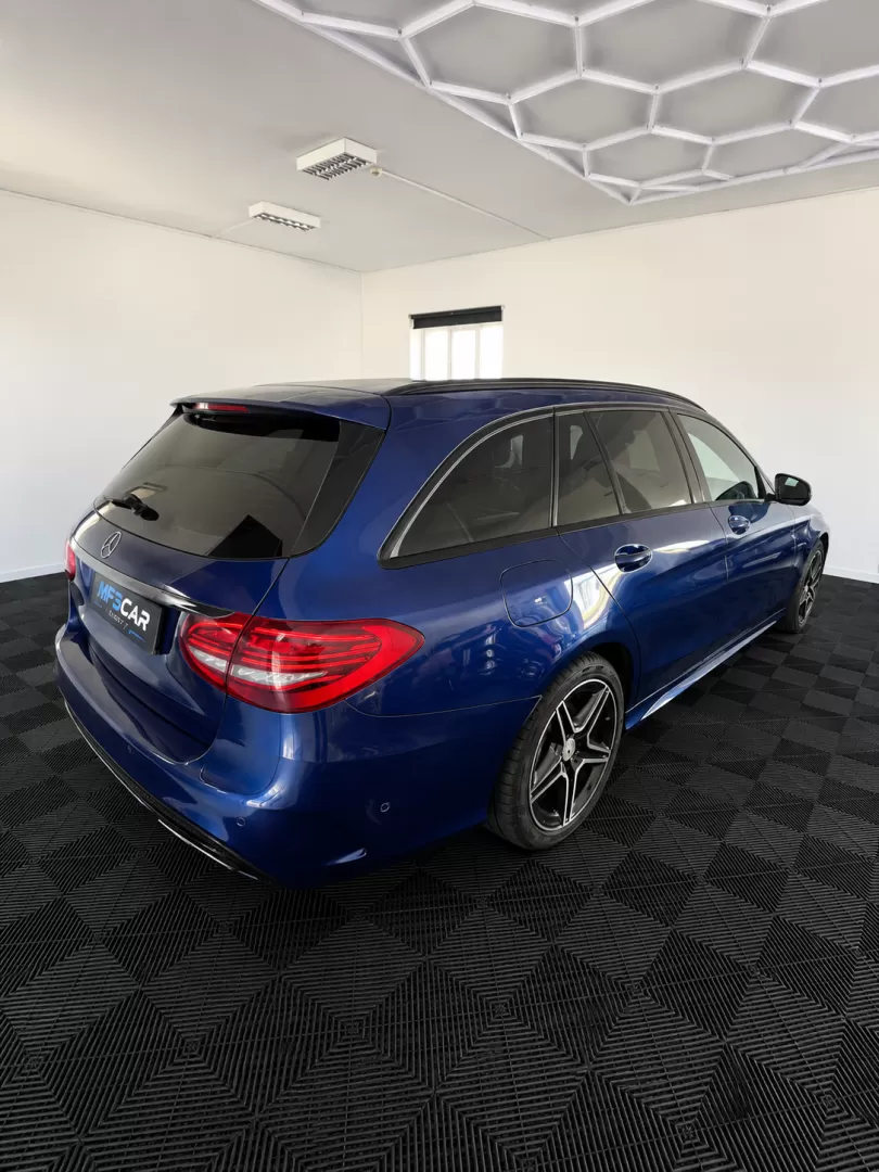Mercedes-Benz C 300 de AMG Line - foto 4