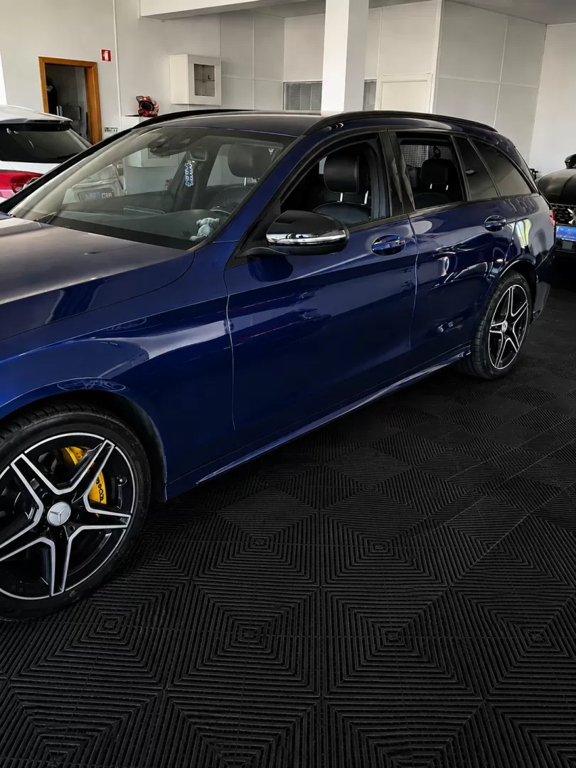 Mercedes-Benz C 300 de AMG Line - foto 5