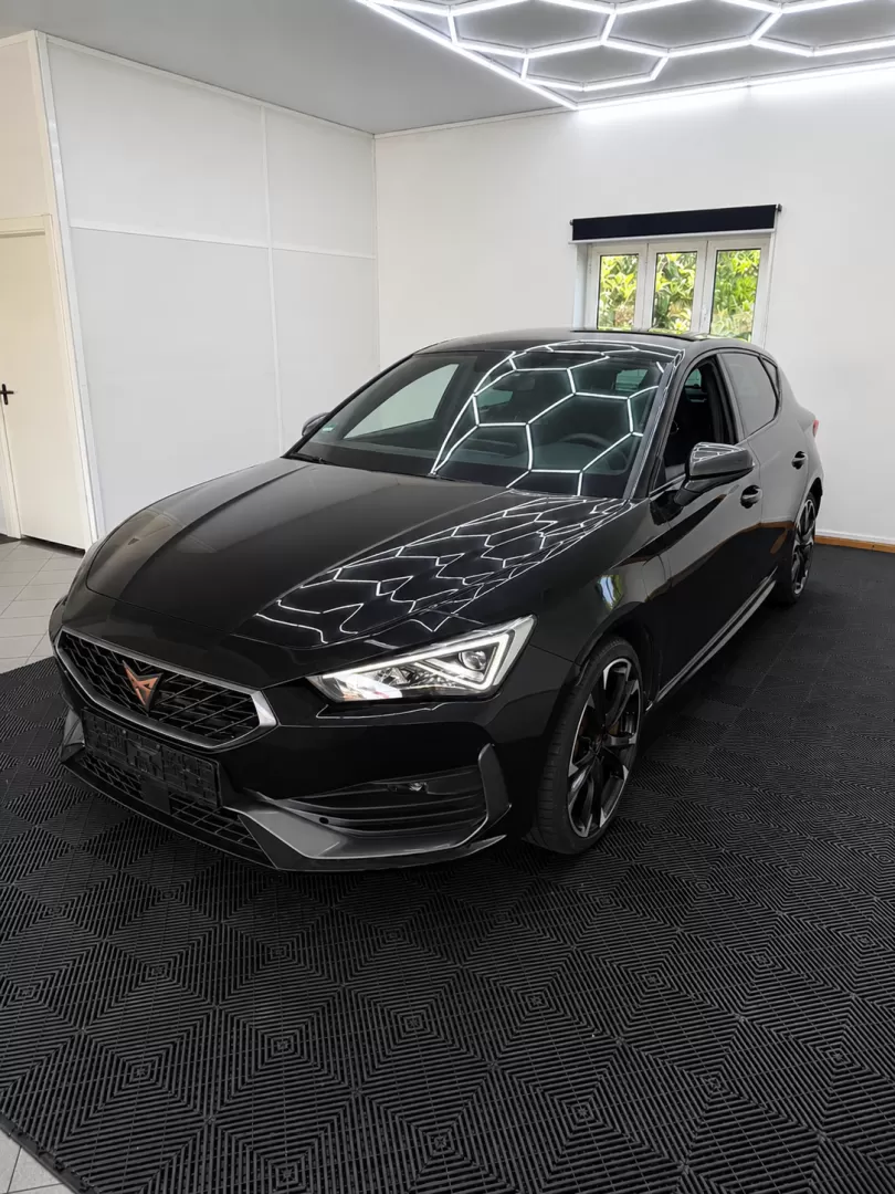 Cupra Leon 1.4 e-Hybrid MID DSG