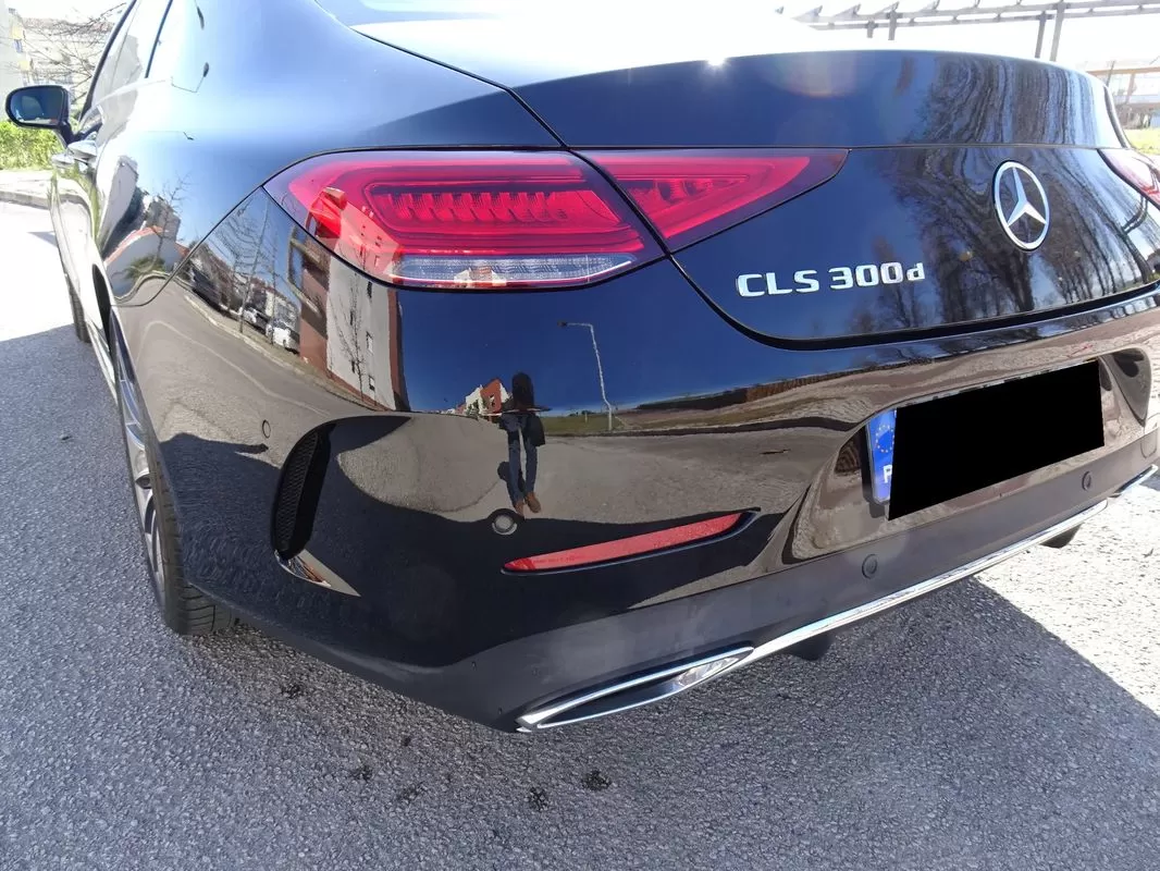 Mercedes-Benz CLS 300 d AMG Line - foto 6