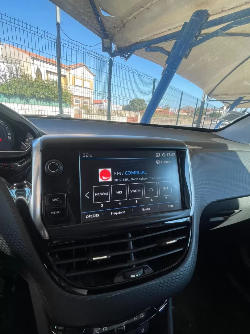 Peugeot 2008 1.6 BlueHDi Allure - foto 6