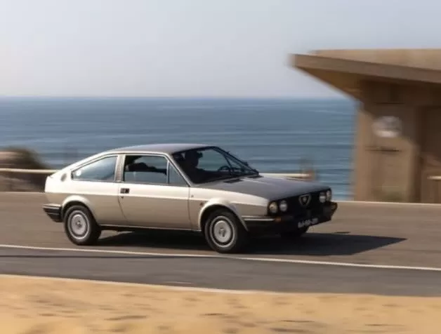 Alfa Romeo Sprint Veloce 1.3 - foto 3