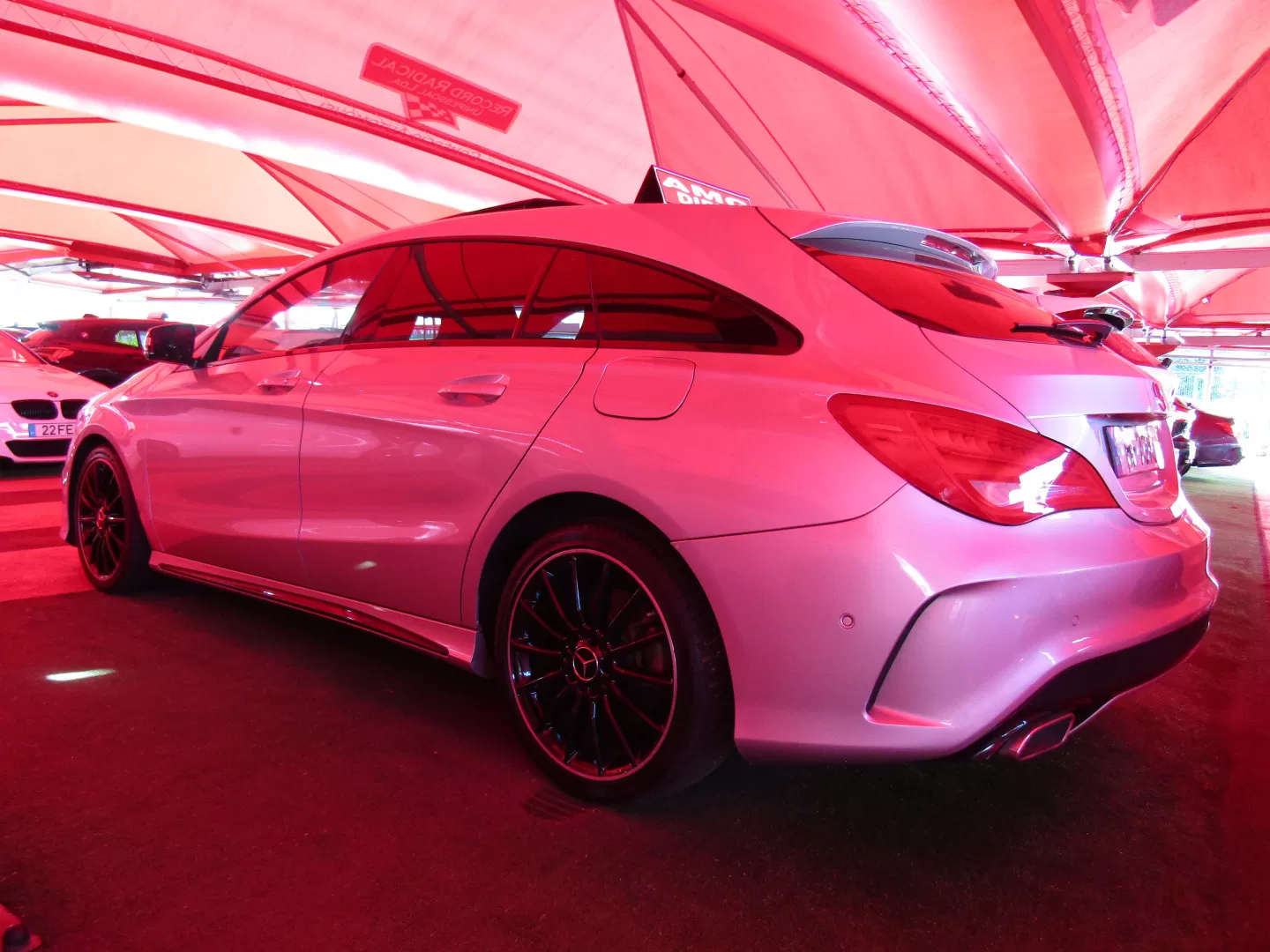Mercedes-Benz CLA 200 d Shooting Brake AMG Line - foto 4