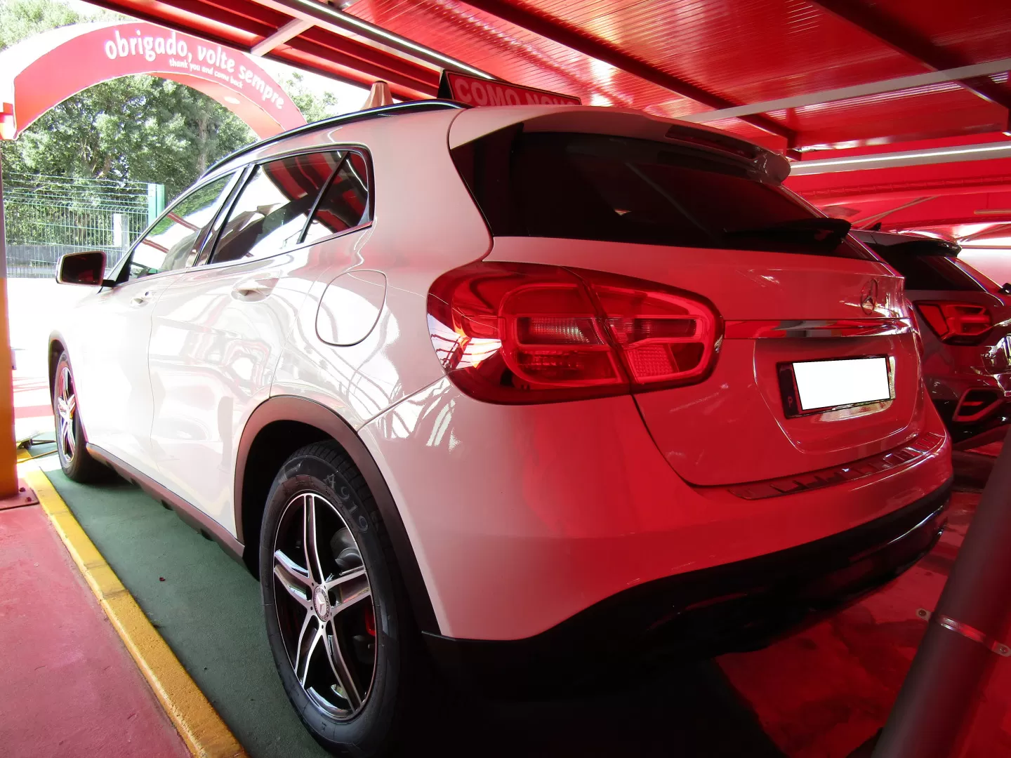 Mercedes-Benz GLA 180 d 7G-DCT Style - foto 3