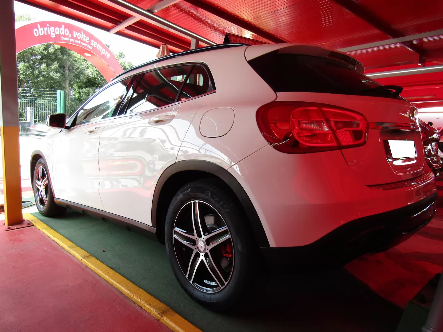 Mercedes-Benz GLA 180 d 7G-DCT Style - foto 4