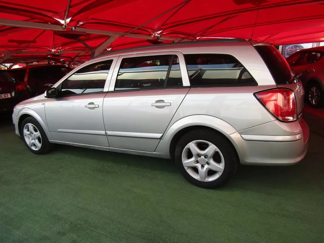 Opel Astra Caravan 1.3 CDTi Edition - foto 3