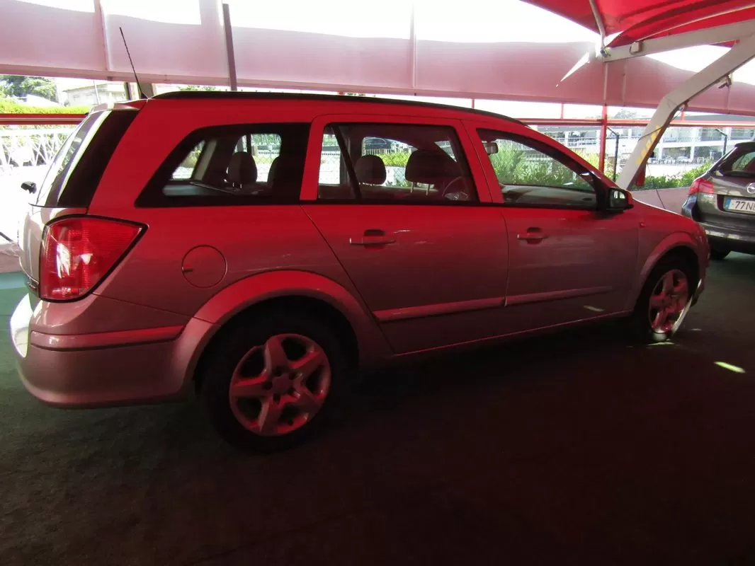 Opel Astra Caravan 1.3 CDTi Edition - foto 6