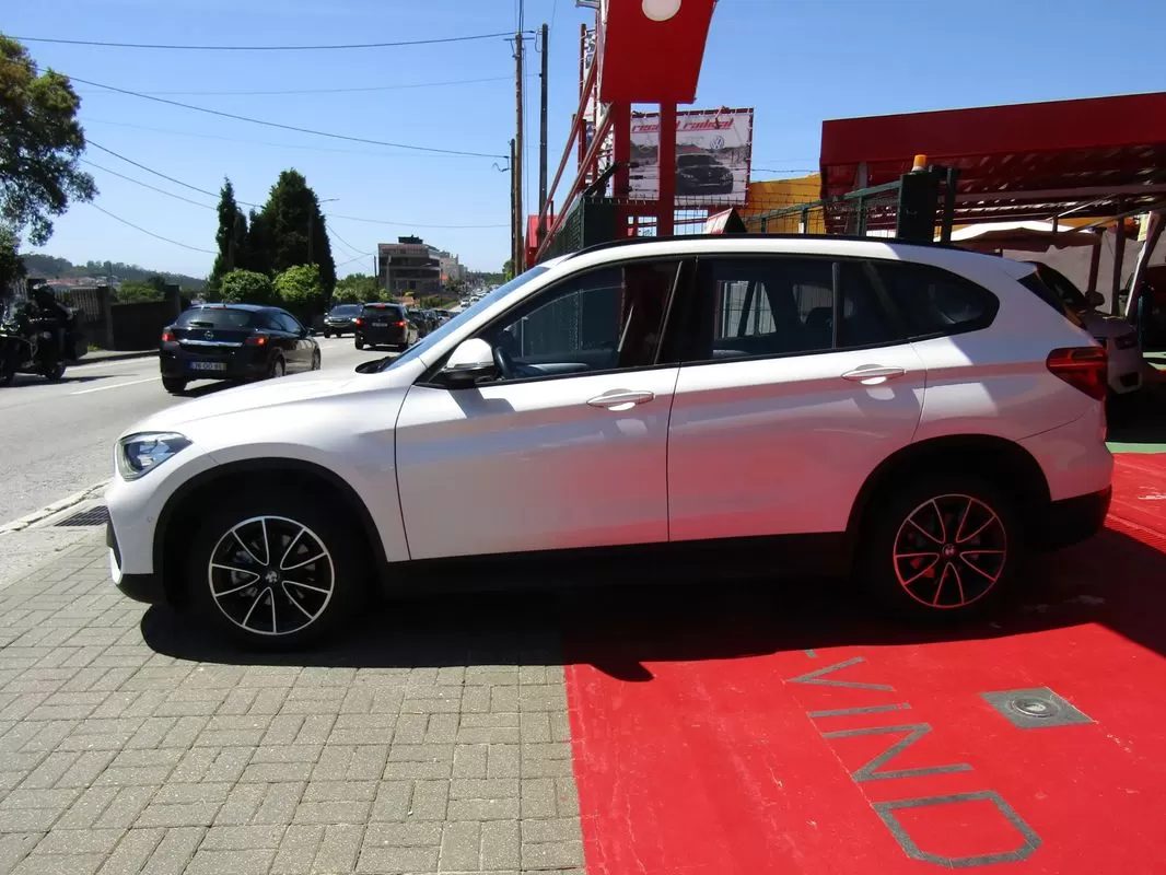 BMW X1  16 D Sdrive Auto Line Sport - foto 2