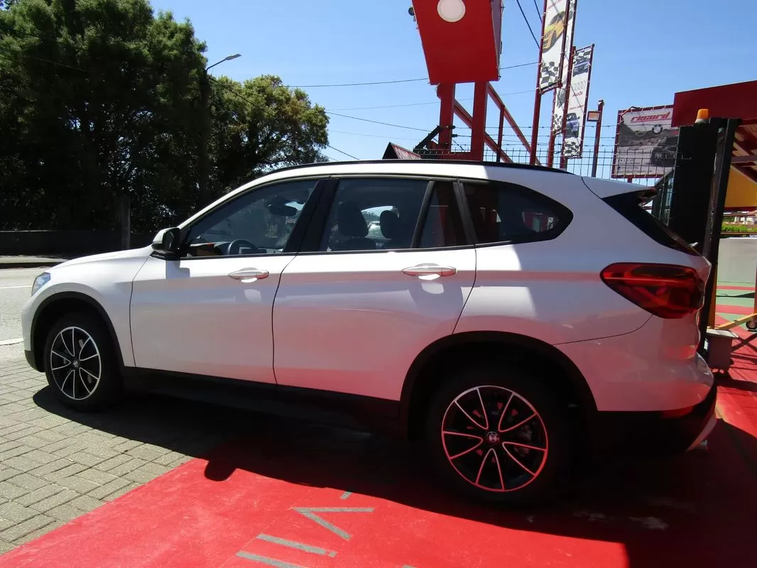 BMW X1  16 D Sdrive Auto Line Sport - foto 5