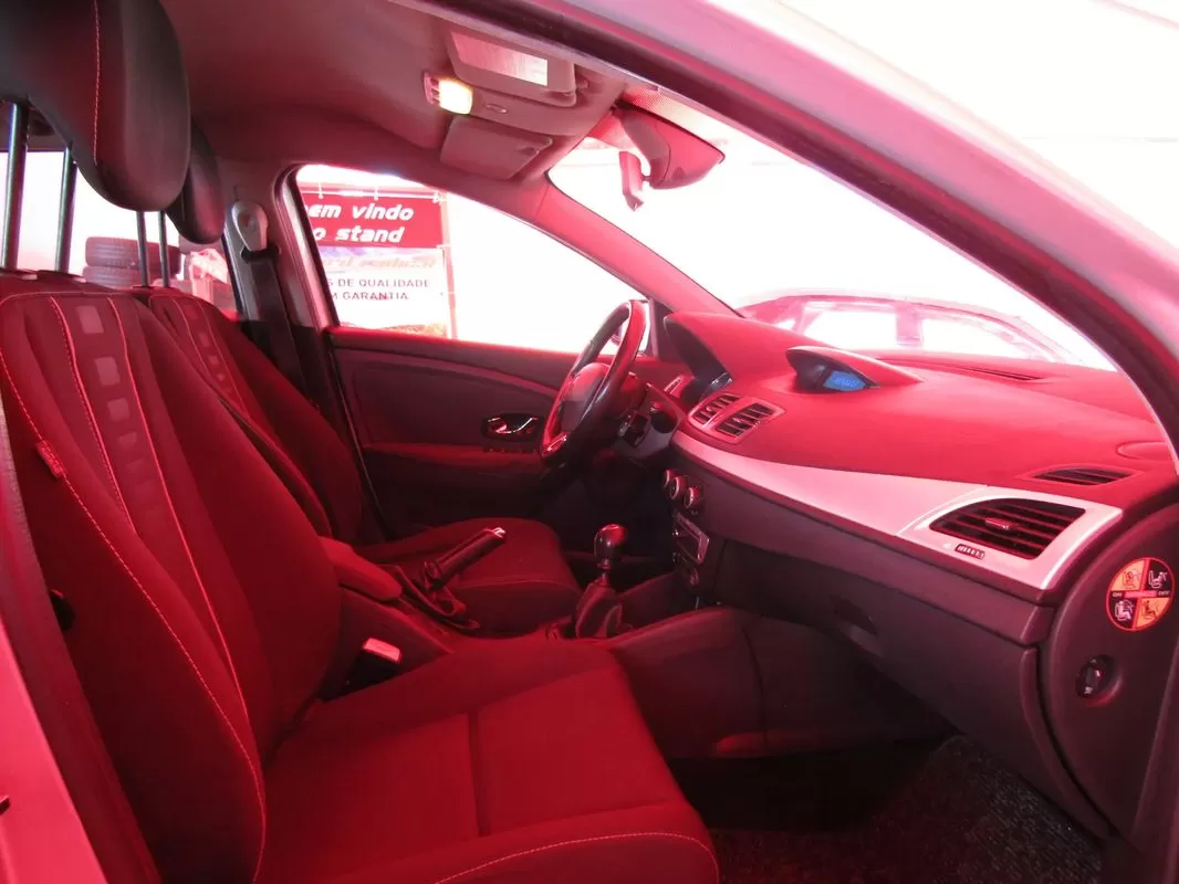 Renault Mégane 1.5 dCi Confort SS - foto 6
