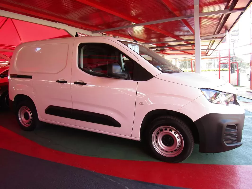 Peugeot  Partner - foto 2