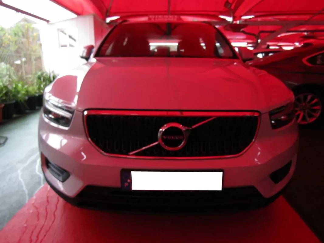 Volvo XC 40 2.0 D3 Momentum - foto 3