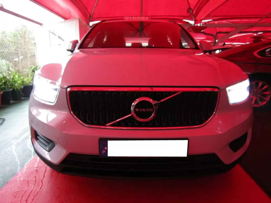 Volvo XC 40 2.0 D3 Momentum - foto 5