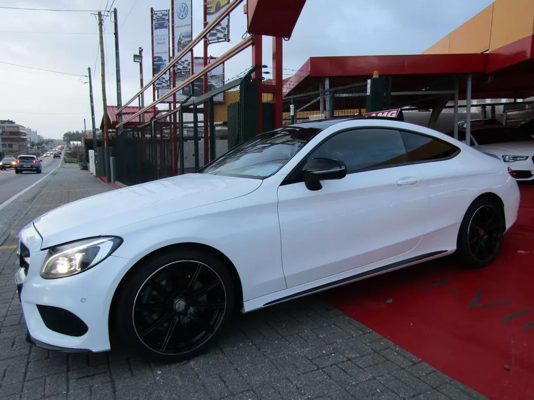 Mercedes-Benz C 220  D 4matic 9g  Tronic Amg Line