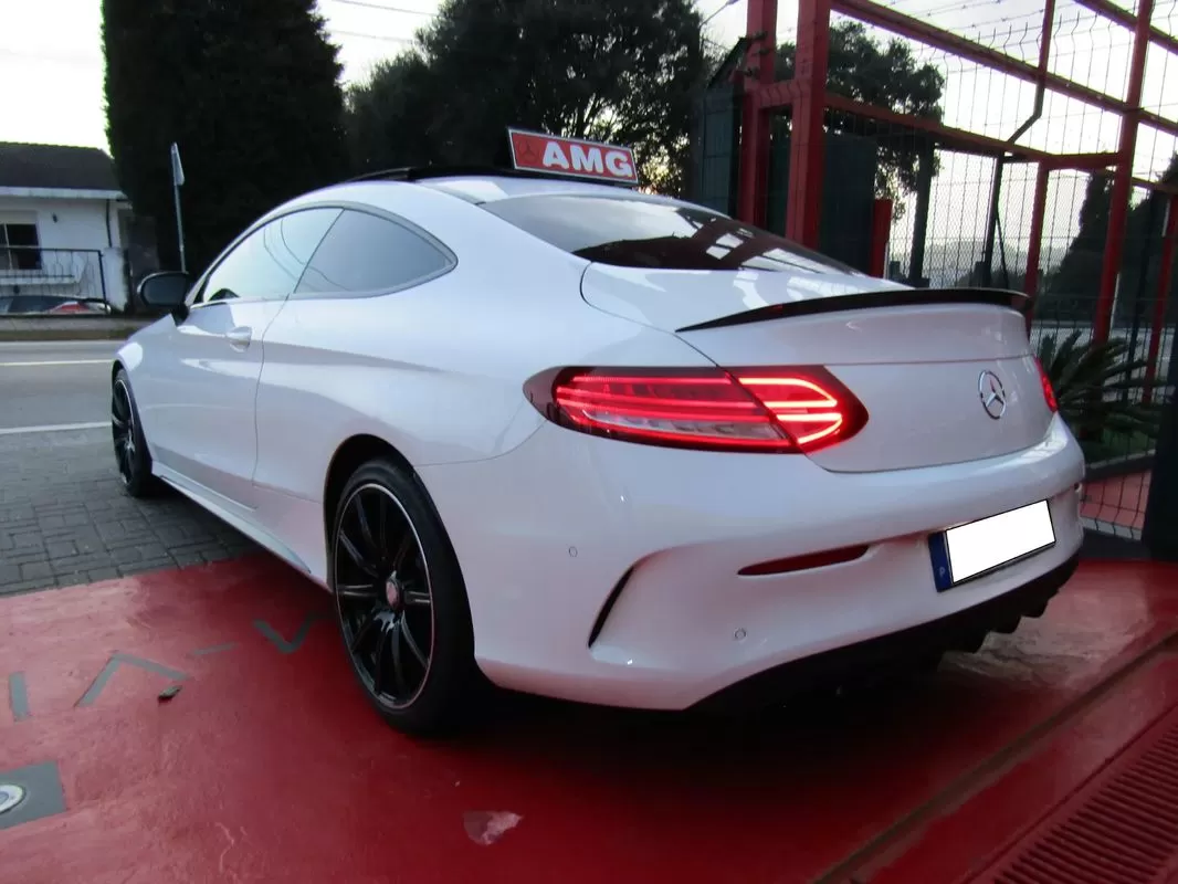 Mercedes-Benz C 220  D 4matic 9g  Tronic Amg Line - foto 5