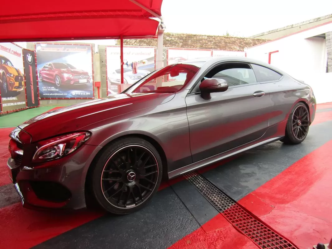 Mercedes-Benz C 220  D Amg Line - foto 4
