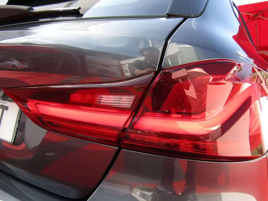 BMW 116 d Pack Desportivo M - foto 6