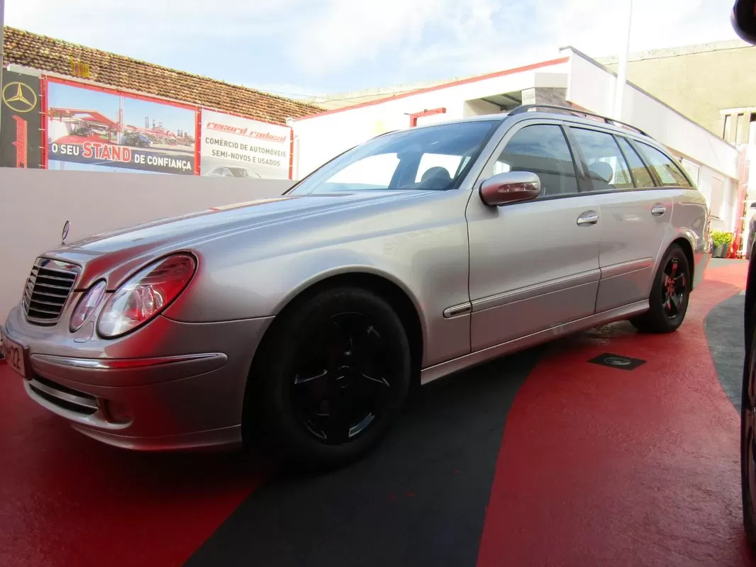 Mercedes-Benz E 270 - foto 2