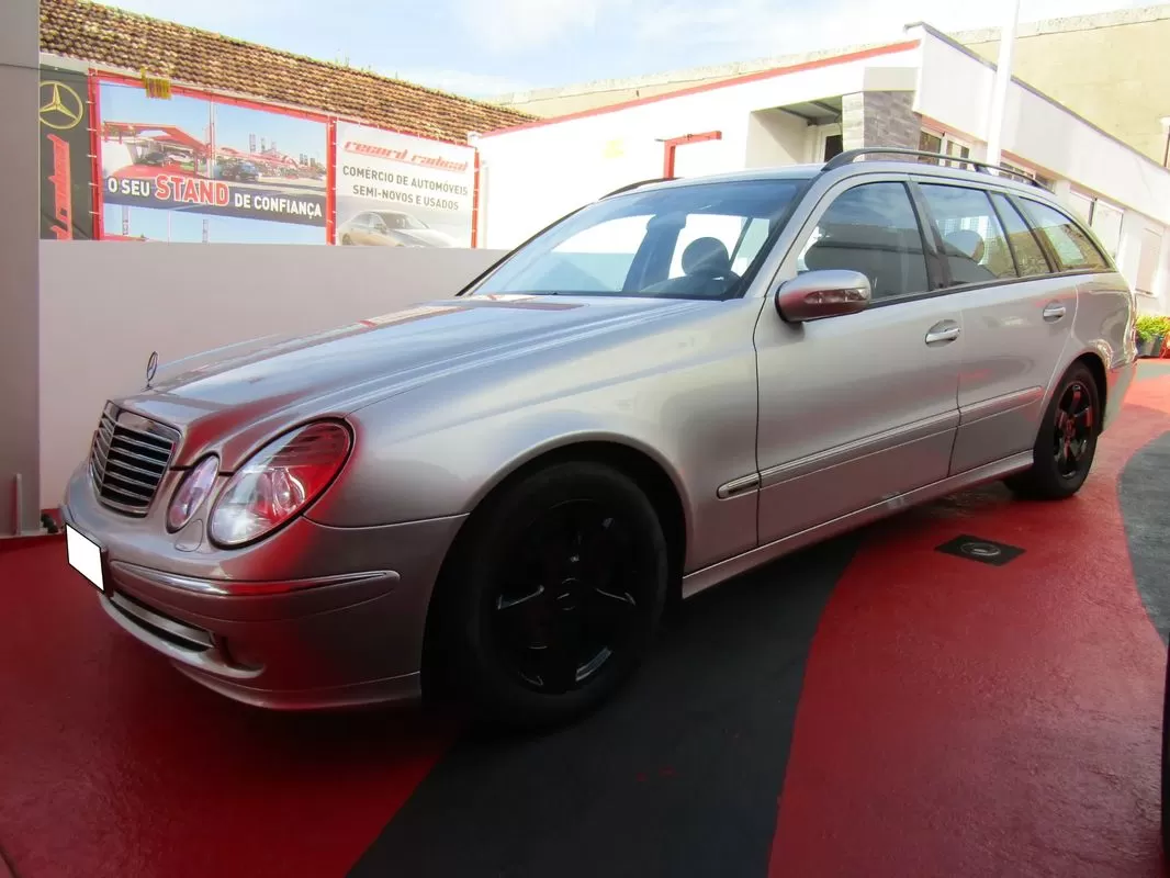 Mercedes-Benz E 270 - foto 4