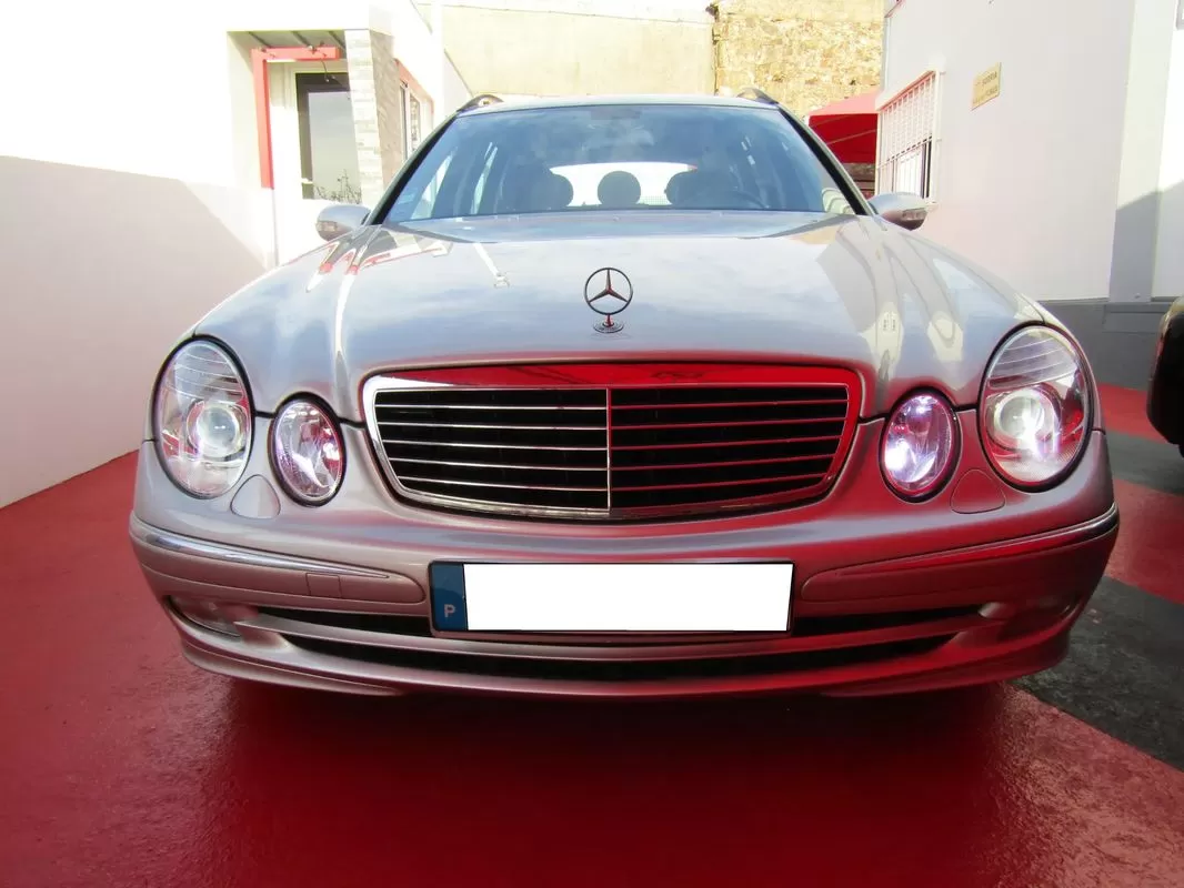Mercedes-Benz E 270 - foto 7