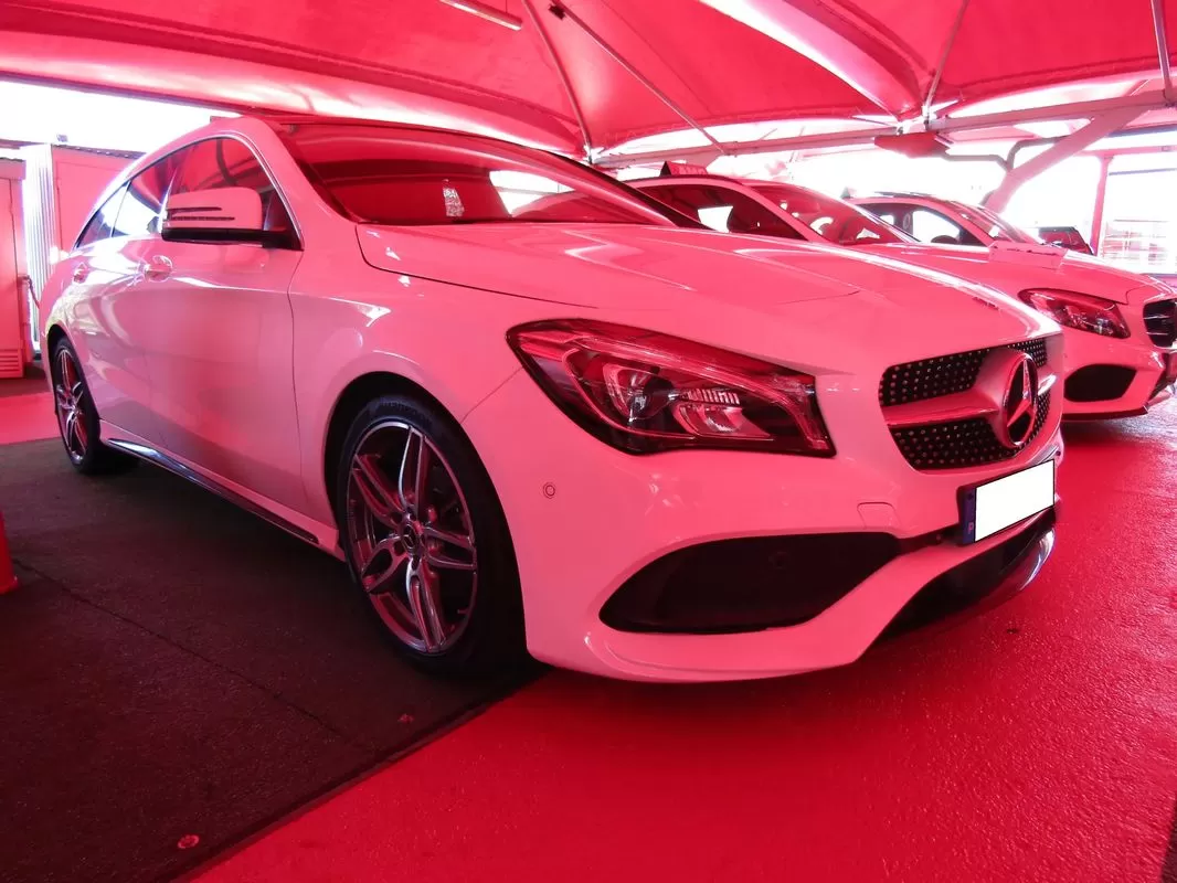Mercedes-Benz CLA 200 d Shooting Brake AMG Line Aut. - foto 3