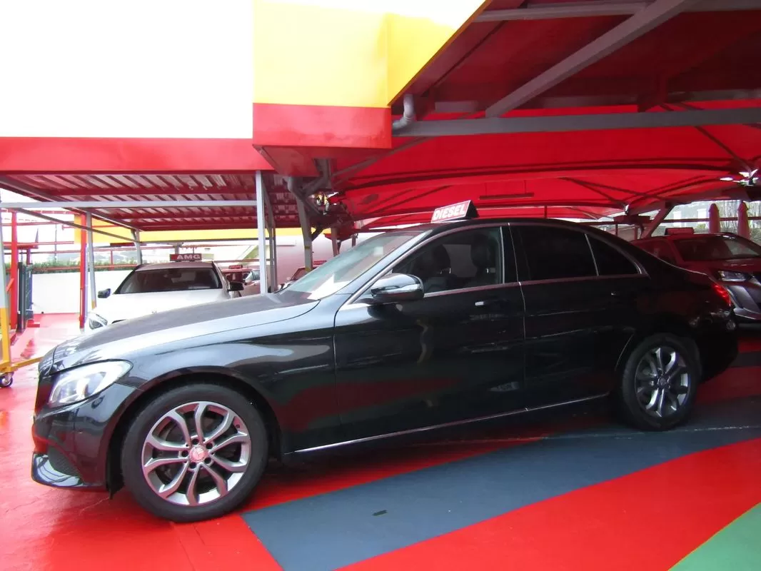 Mercedes-Benz C 200   Bluetec D Exclusive