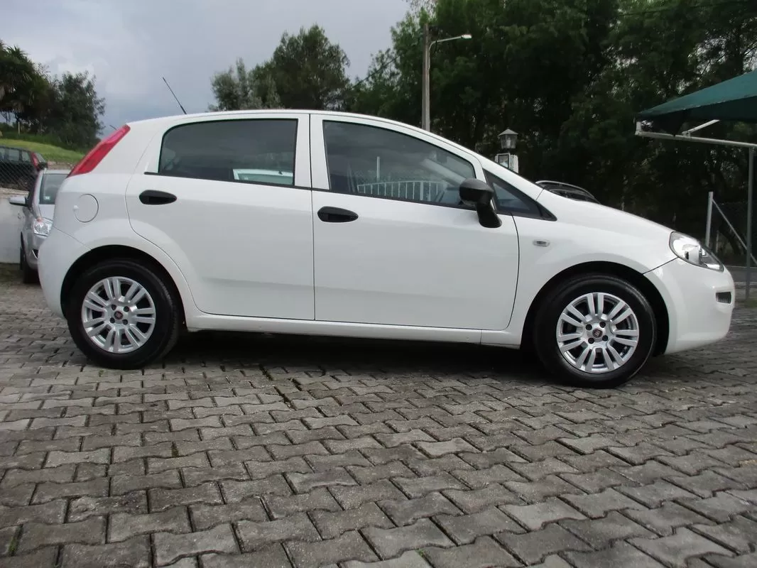 Fiat Punto 1.3 M-Jet Easy S&S - foto 8
