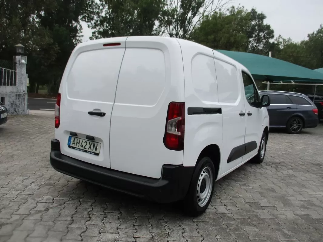 Peugeot  PARTNER - foto 4