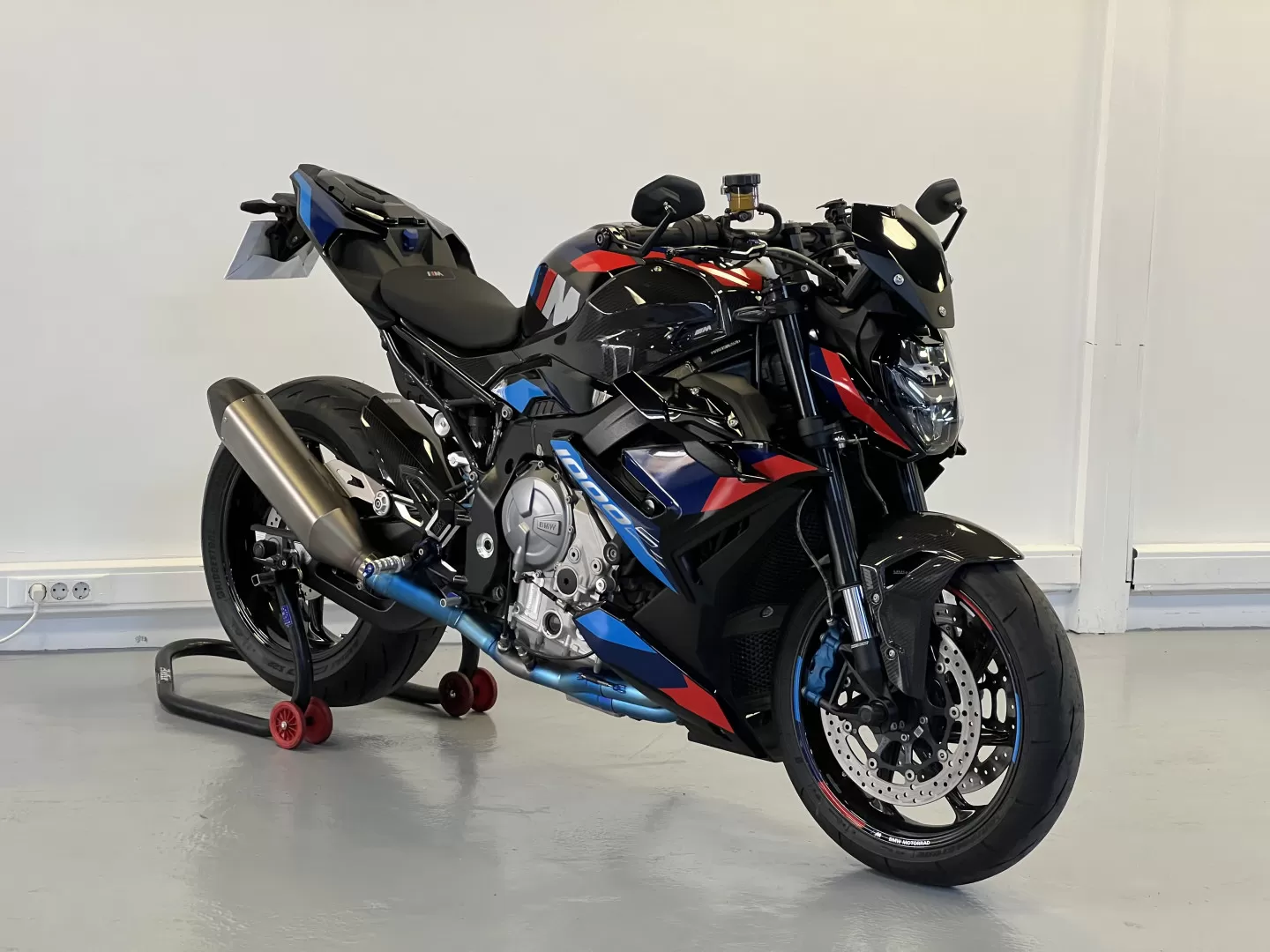 BMW M 1000 R - foto 2
