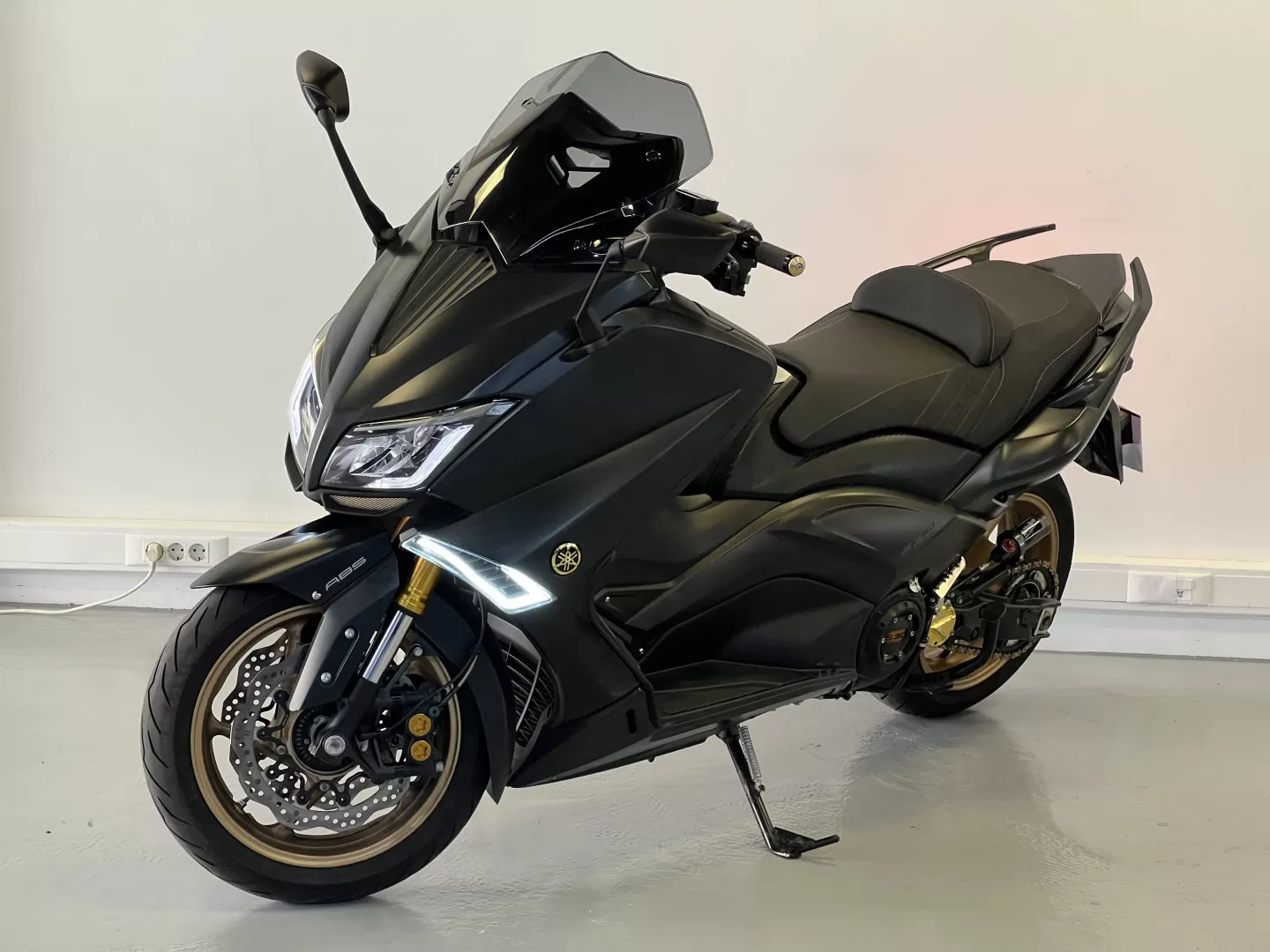 Yamaha TMAX IRON MAX 530