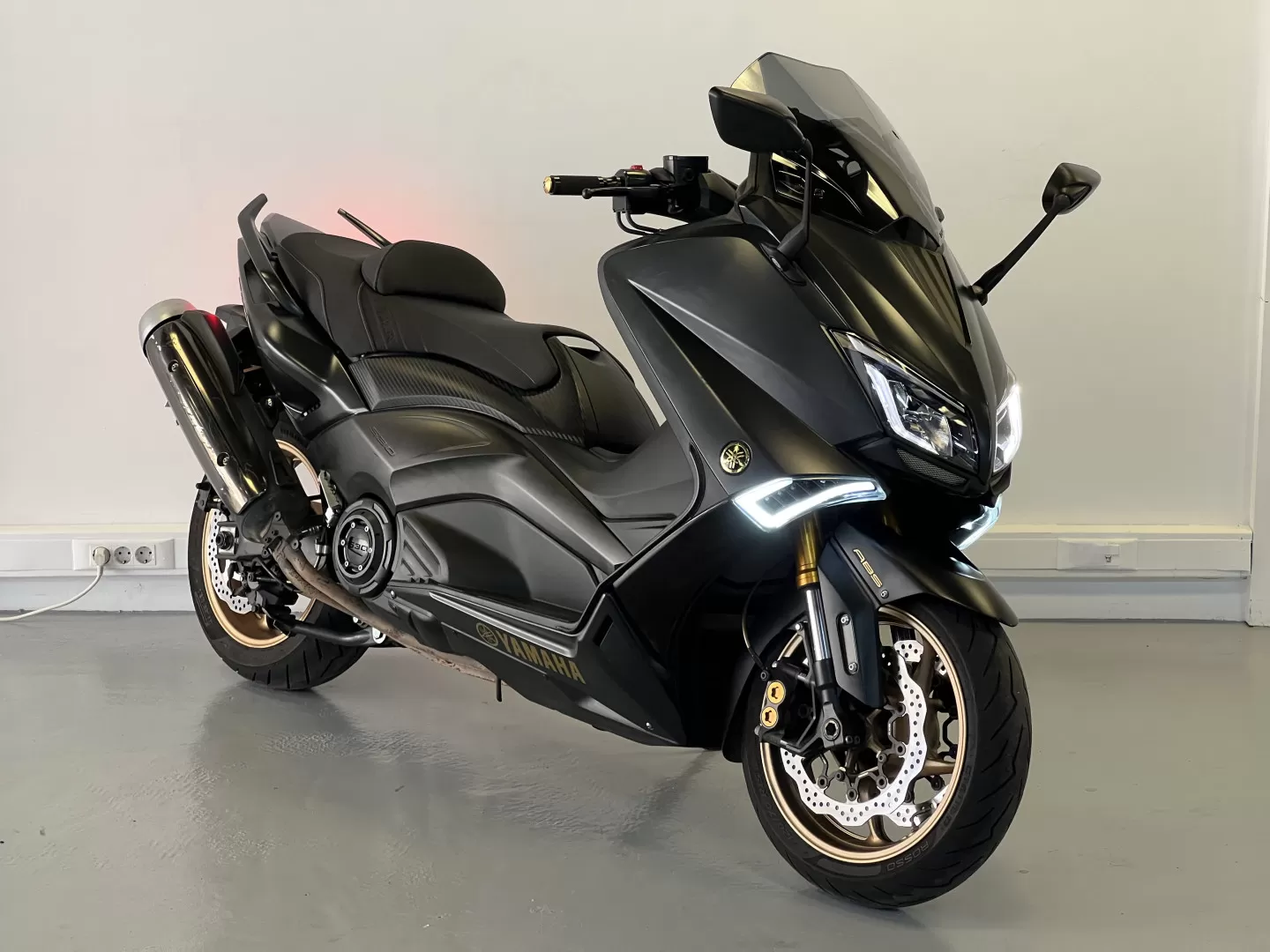 Yamaha TMAX IRON MAX 530 - foto 2