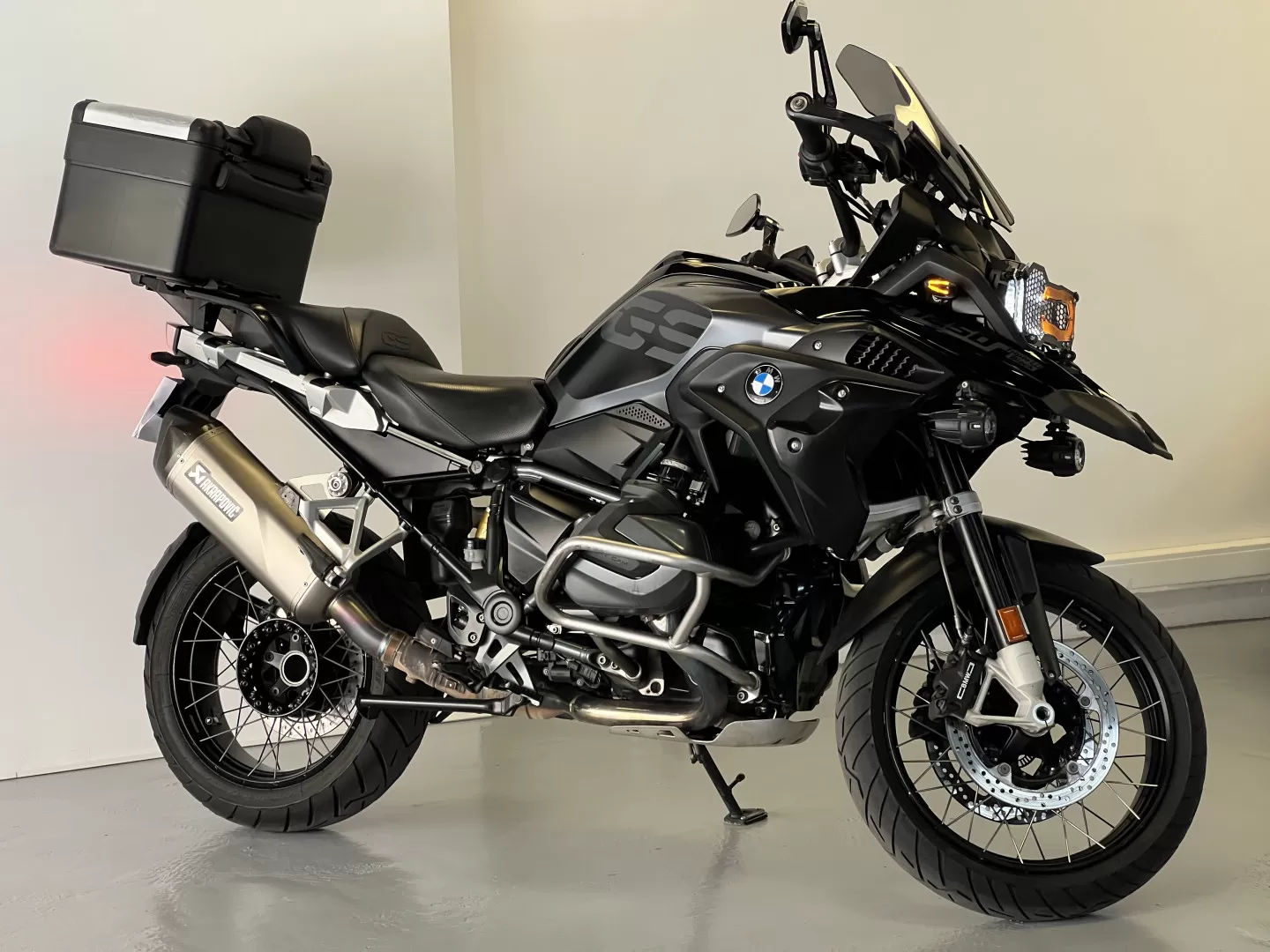BMW R 1250 GS Adventure TRIPLE BLACK - foto 6