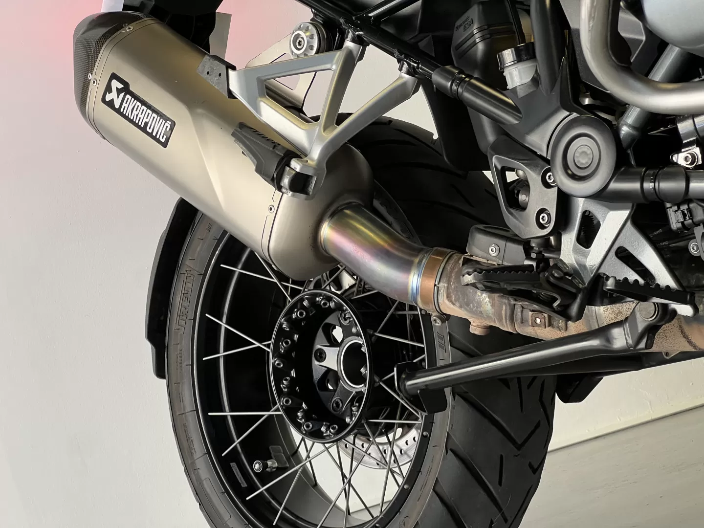 BMW R 1250 GS Adventure TRIPLE BLACK - foto 8