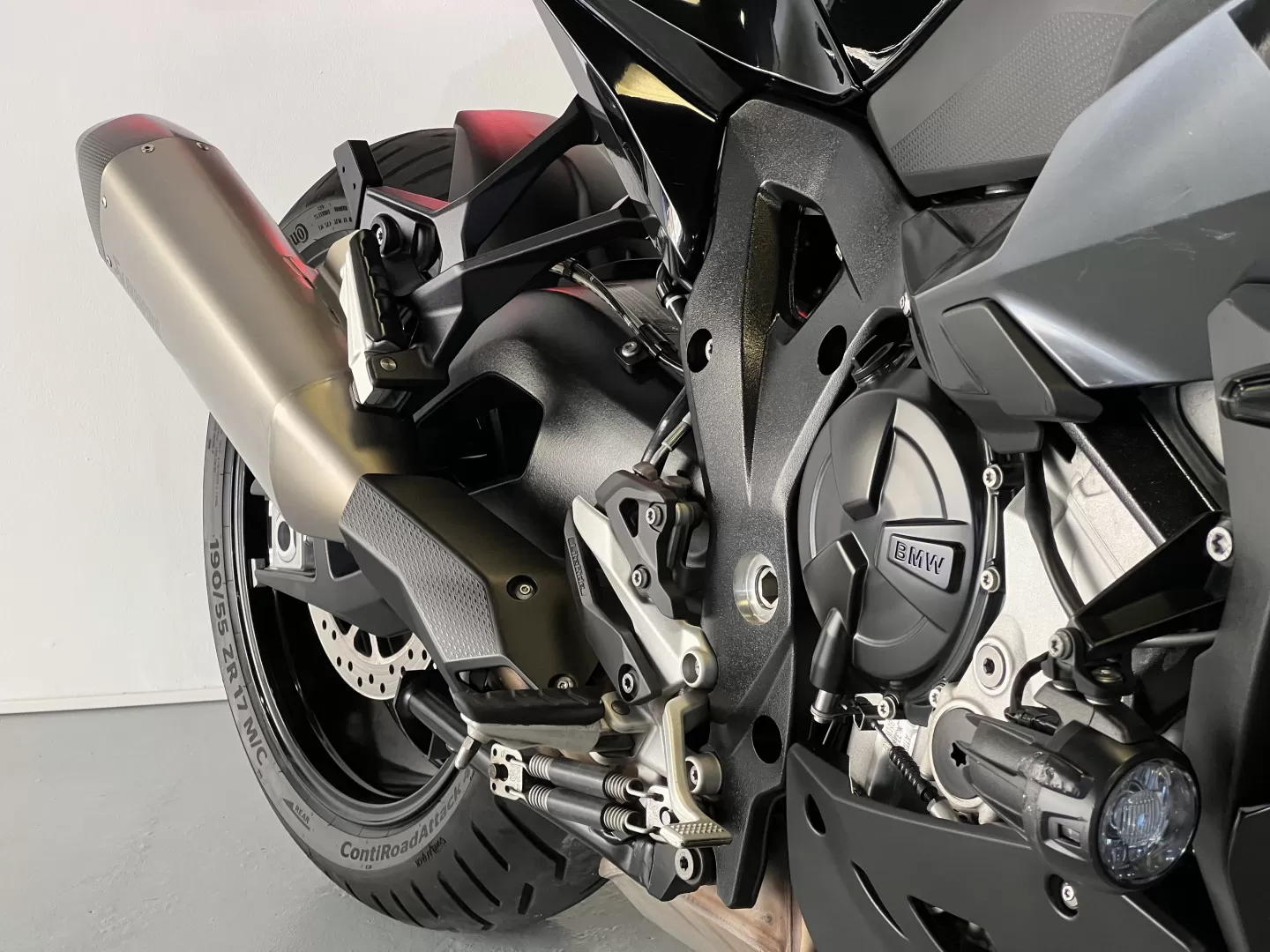 BMW S 1000 XR TRIPLE BLACK - foto 7