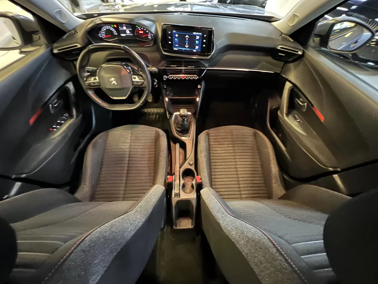 Peugeot 2008 1.2 PureTech Active - foto 5