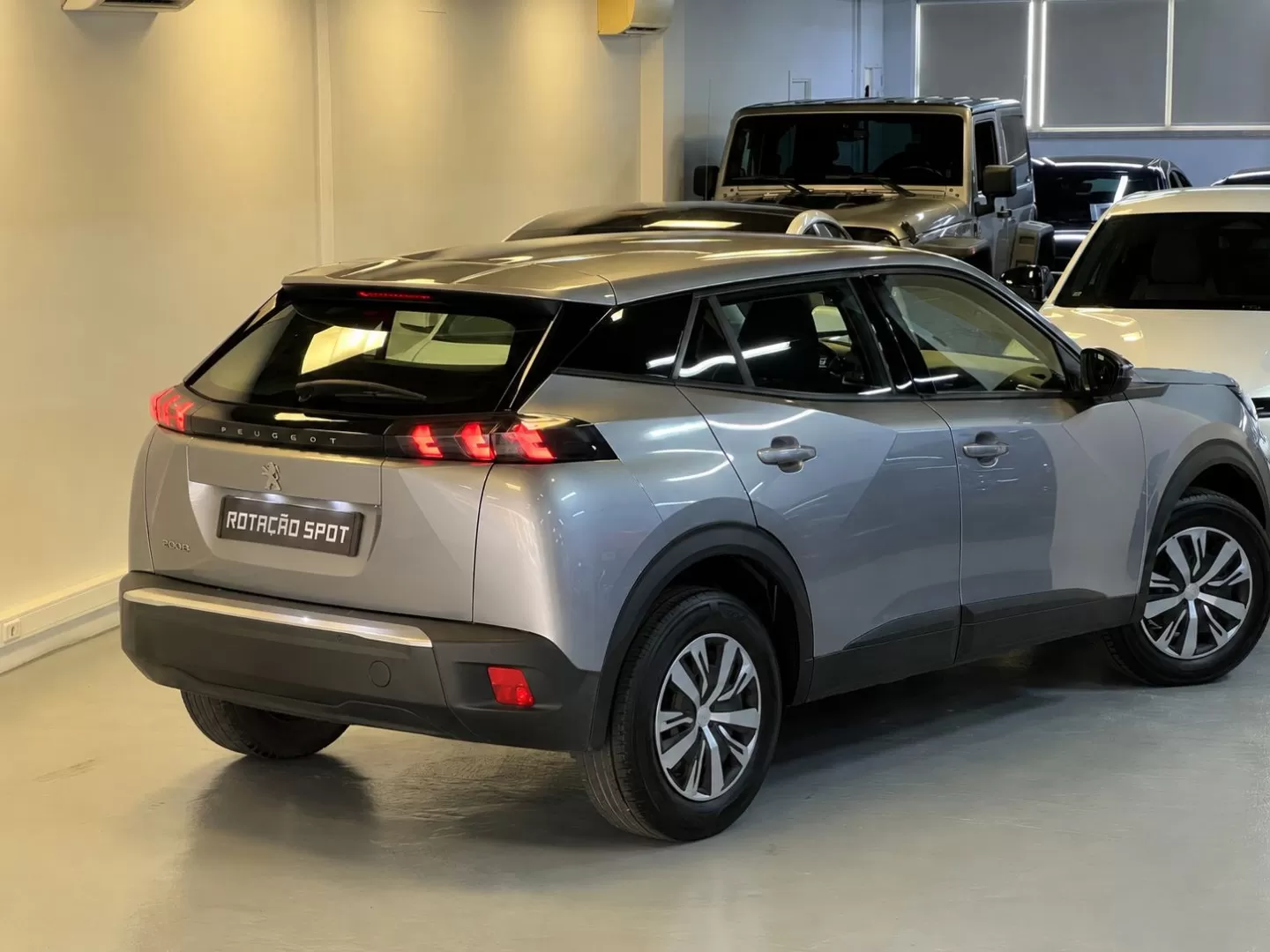 Peugeot 2008 1.2 PureTech Active - foto 7