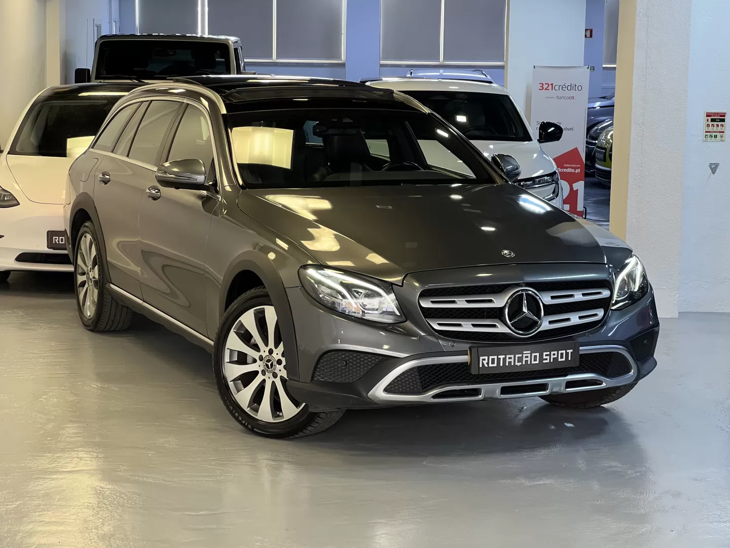 Mercedes-Benz E 220 d 4-Matic All Terrain Avantgarde + - foto 2