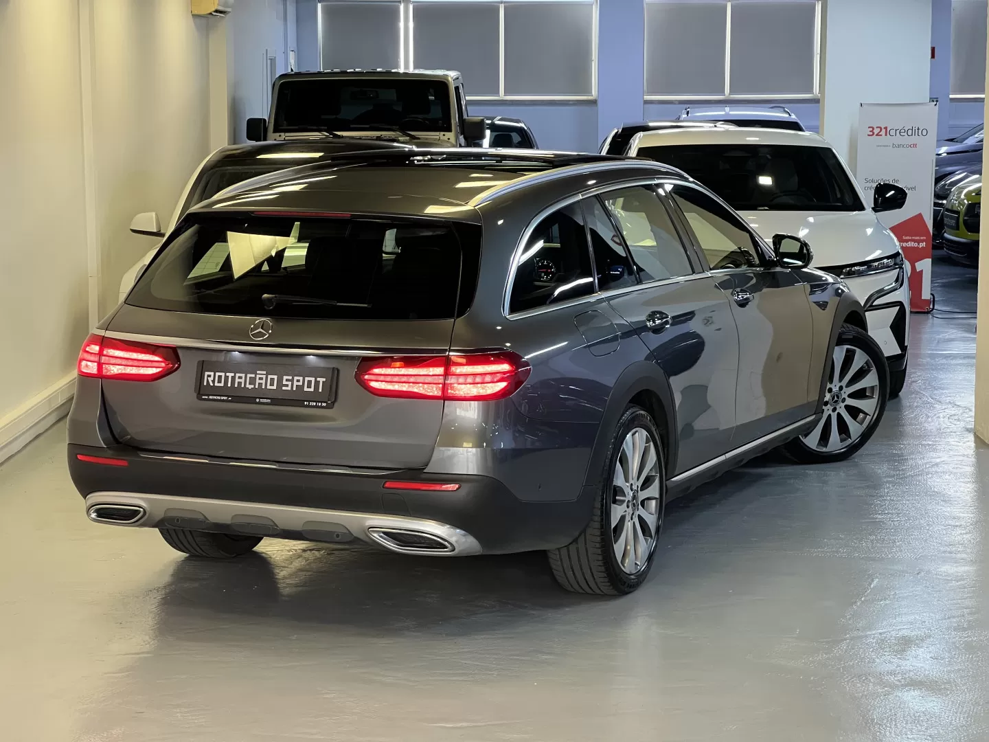 Mercedes-Benz E 220 d 4-Matic All Terrain Avantgarde + - foto 4