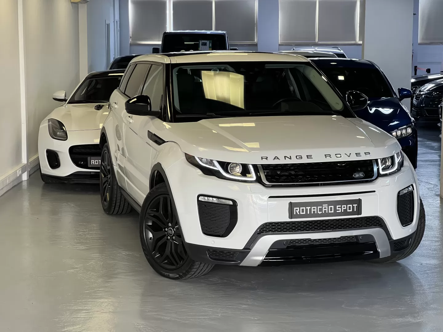 Land Rover Evoque D180 R-Dynamic S - foto 2