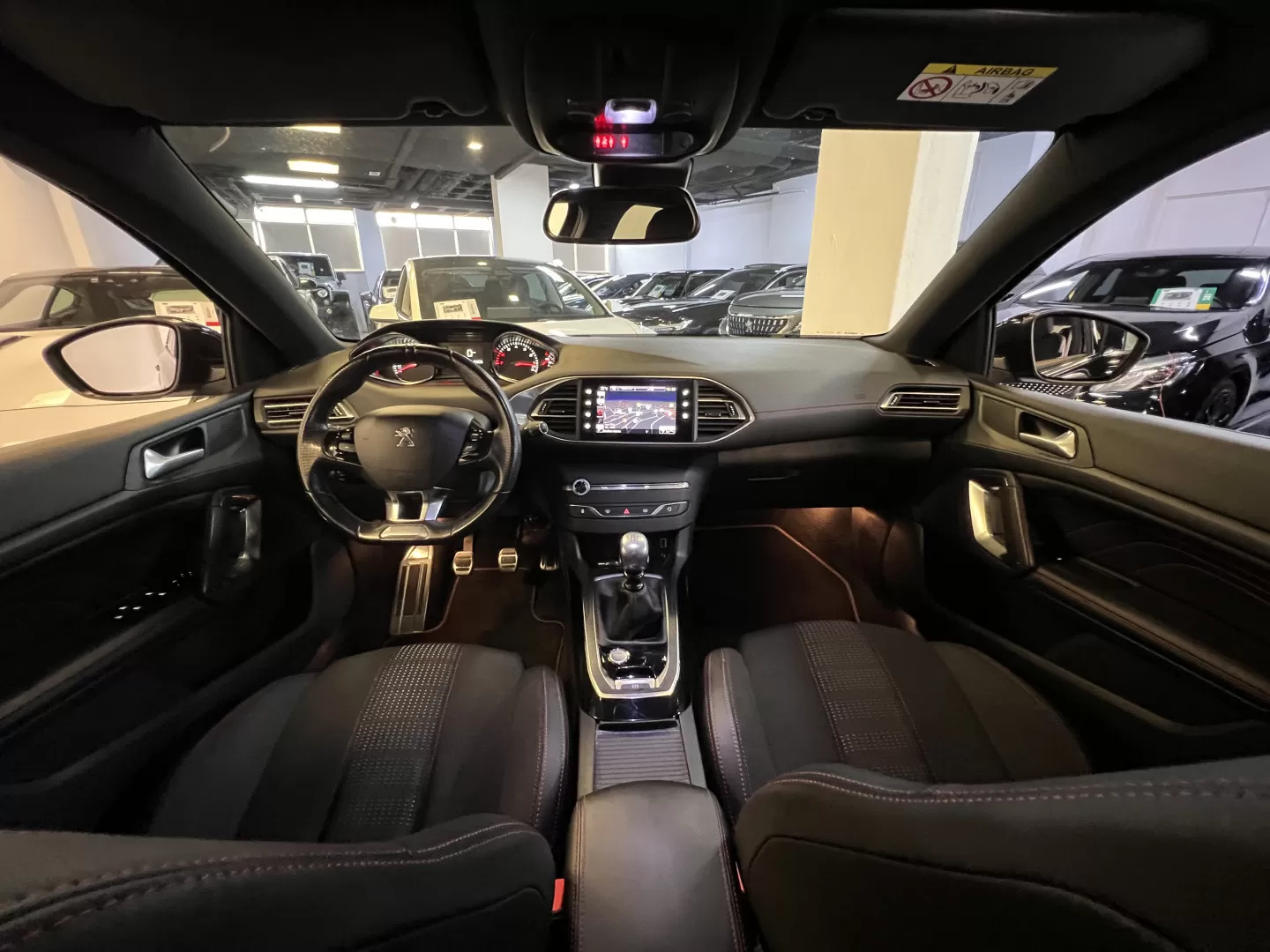 Peugeot 308 1.2 PureTech GT Line - foto 6