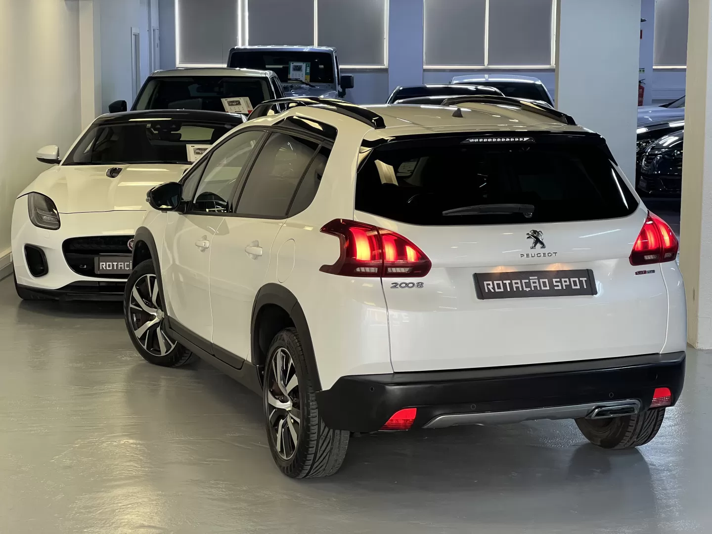 Peugeot 2008 1.2 PureTech GT Line - foto 4