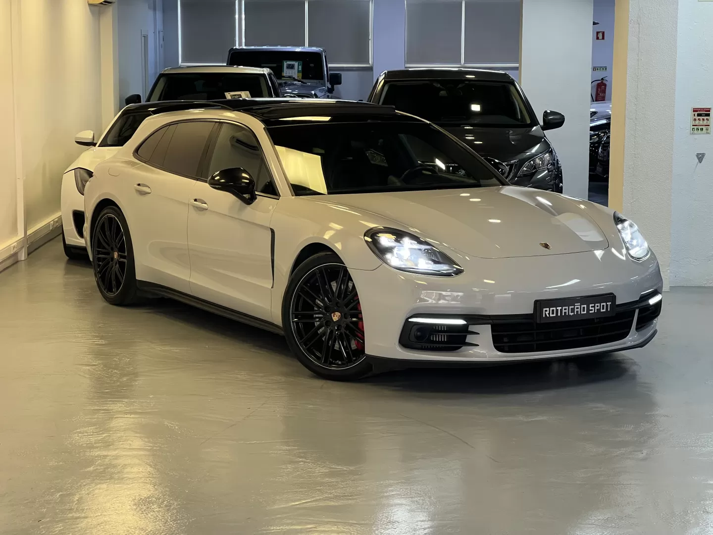 Porsche Panamera Sport Turismo 4 E-Hybrid - foto 2