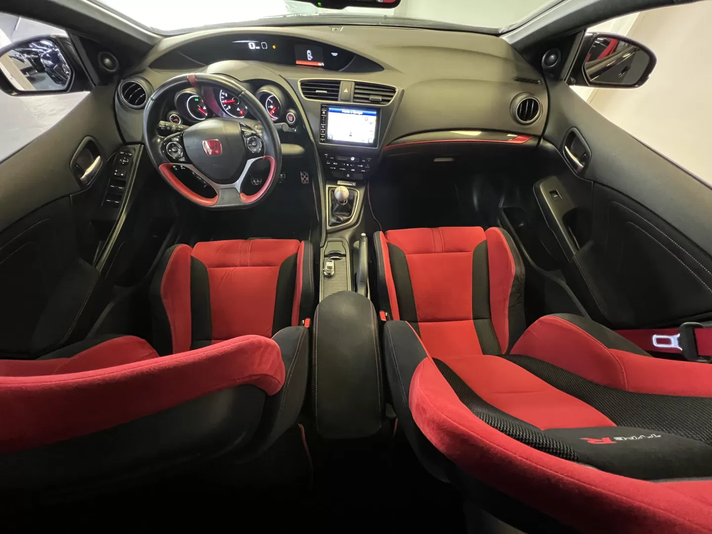 Honda Civic 2.0 VTEC Turbo Type R GT - foto 6