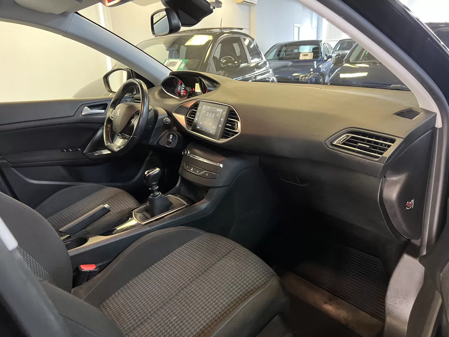 Peugeot 308 1.2 PureTech Style J17 - foto 7